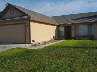 220 Wisteria Ave, Los Banos, CA 93635