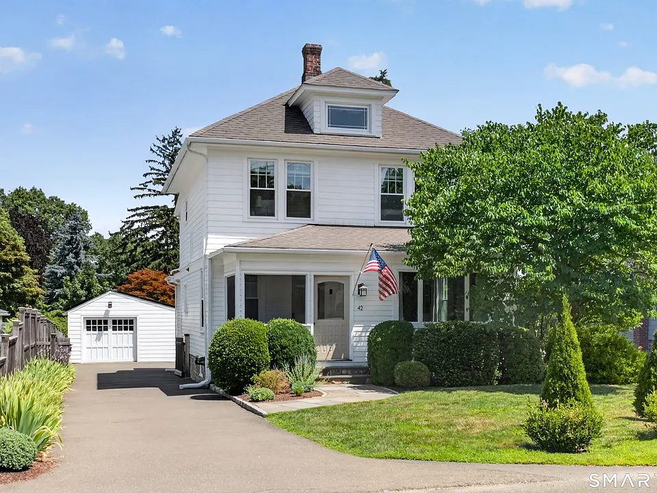 42 Treadwell Ave