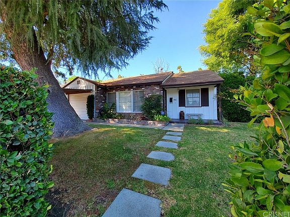 3rd image of 4861 Lindley Ave