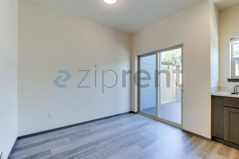 3655 Pine Rd NE — Photo 7