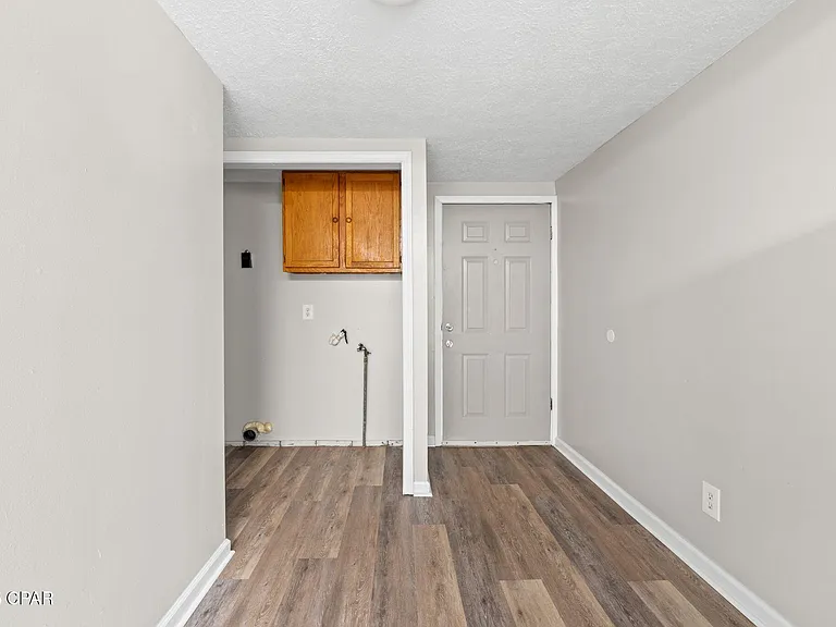 13636 Highway 77 — Photo 19