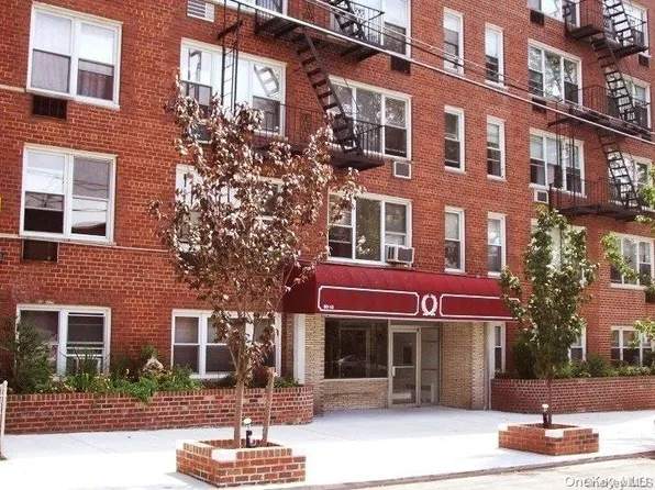 50-15 39th St #3H, Sunnyside, NY 11104