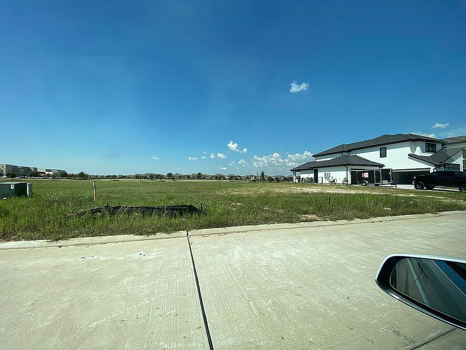 2nd image of 19134 Coleto Creek Bend Dr