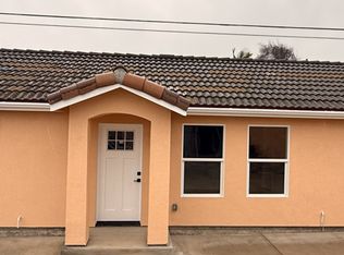 400 W Poplar St #D, Compton, CA 90220