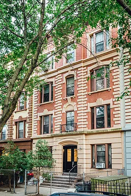 Rented by Nooklyn NYC LLC | media 18