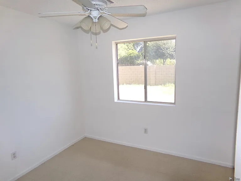2812 W 28th Pl — Photo 9