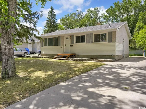 12 Birchwood ROAD, Regina, SK S4S 5N2