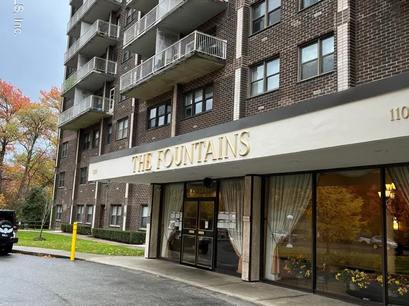 1100 Clove Rd APT 2L, Staten Island, NY 10301