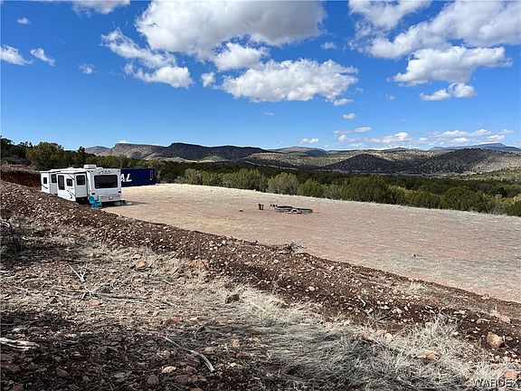 4th image of 68 E Mountain Man Hollow