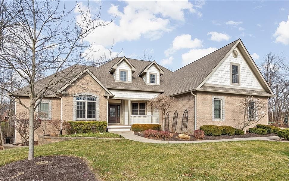 1st image of 6536 Oak Hollow Cir
