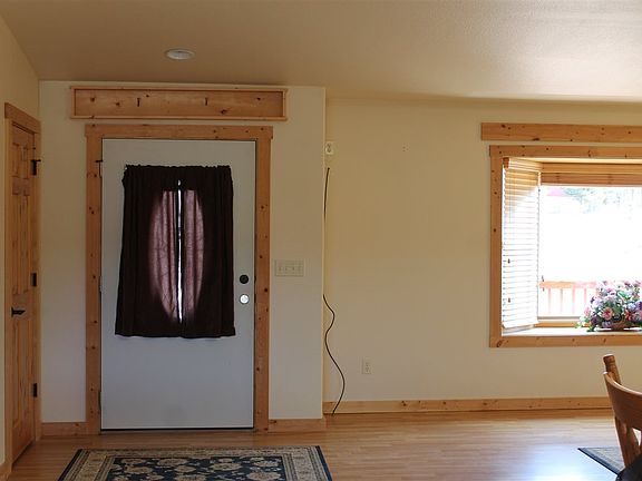 3rd image of 167 Rainbow Ridge Ct