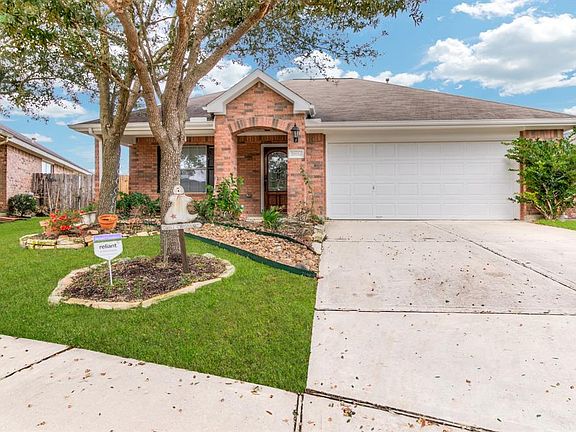 2nd image of 21934 Whispering Daisy Ct