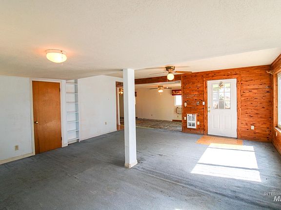 4th image of 25960 Vermont St