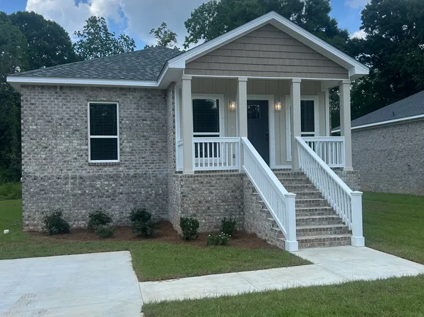206 Mignionette Ave, Saraland, AL 36571