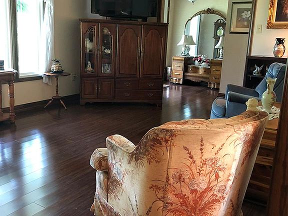 5th image of 113 Kenilworth Dr