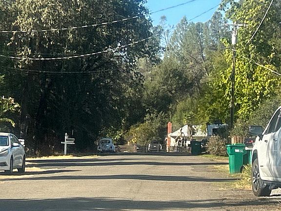 4th image of 19348 Jacqueline St