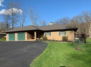 894 Hickory Rd, Heath, OH 43056