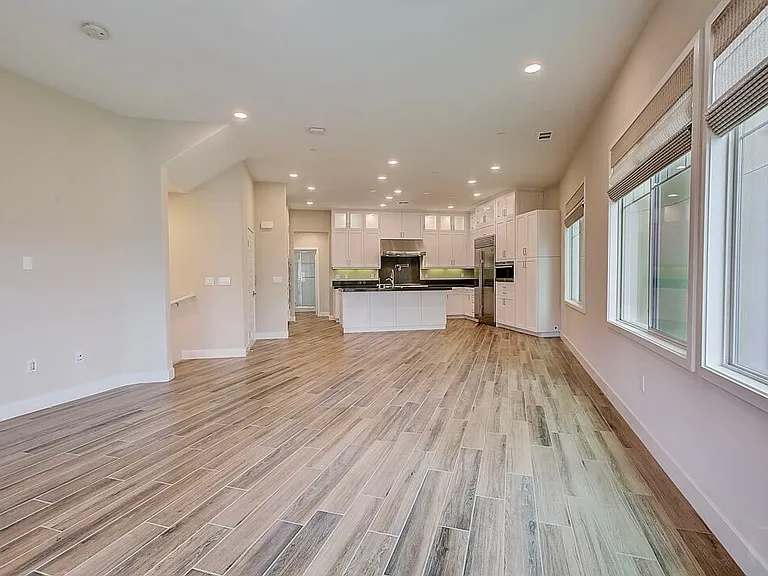 191 Stellar — Photo 22