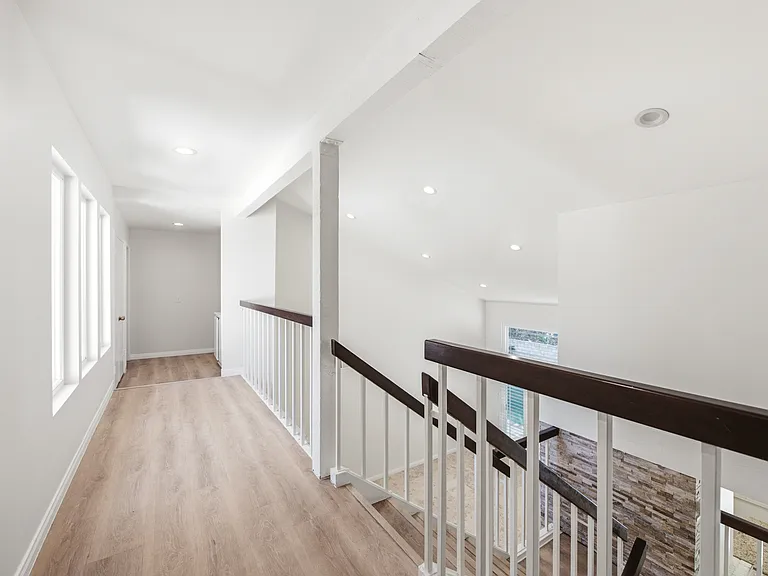 681 Triunfo Canyon Rd — Photo 32