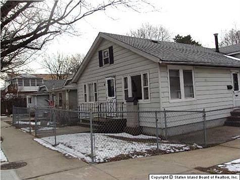 2nd image of 590 Greeley Ave