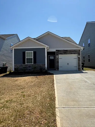 542 13th Avenue Dr NE Photo 1