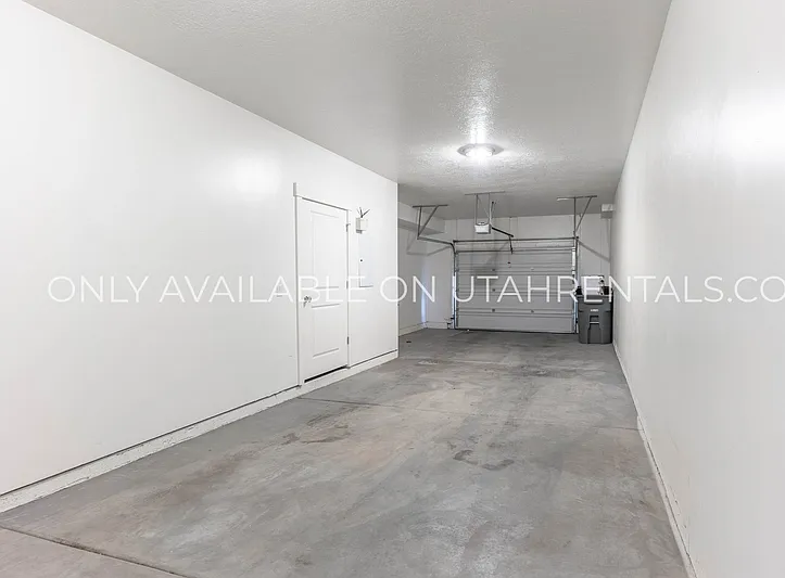 4738 W Daybreak Rim Way — Photo 25