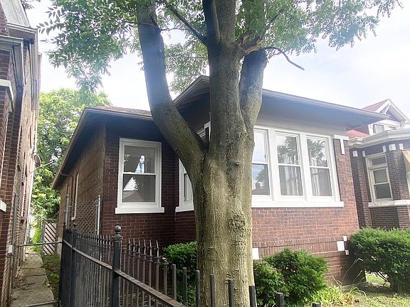2nd image of 7711 S Paulina St