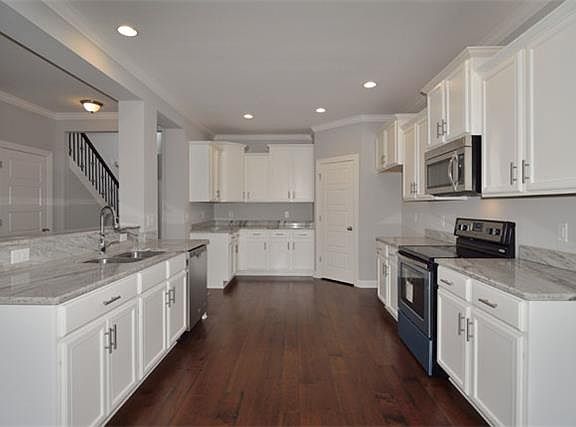 5th image of 2512 Arbor Pointe Cv #L-5
