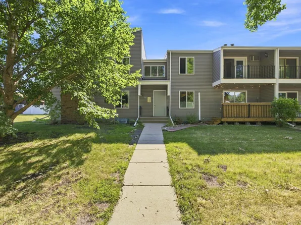 2440 15th St S APT 103, Fargo, ND 58103