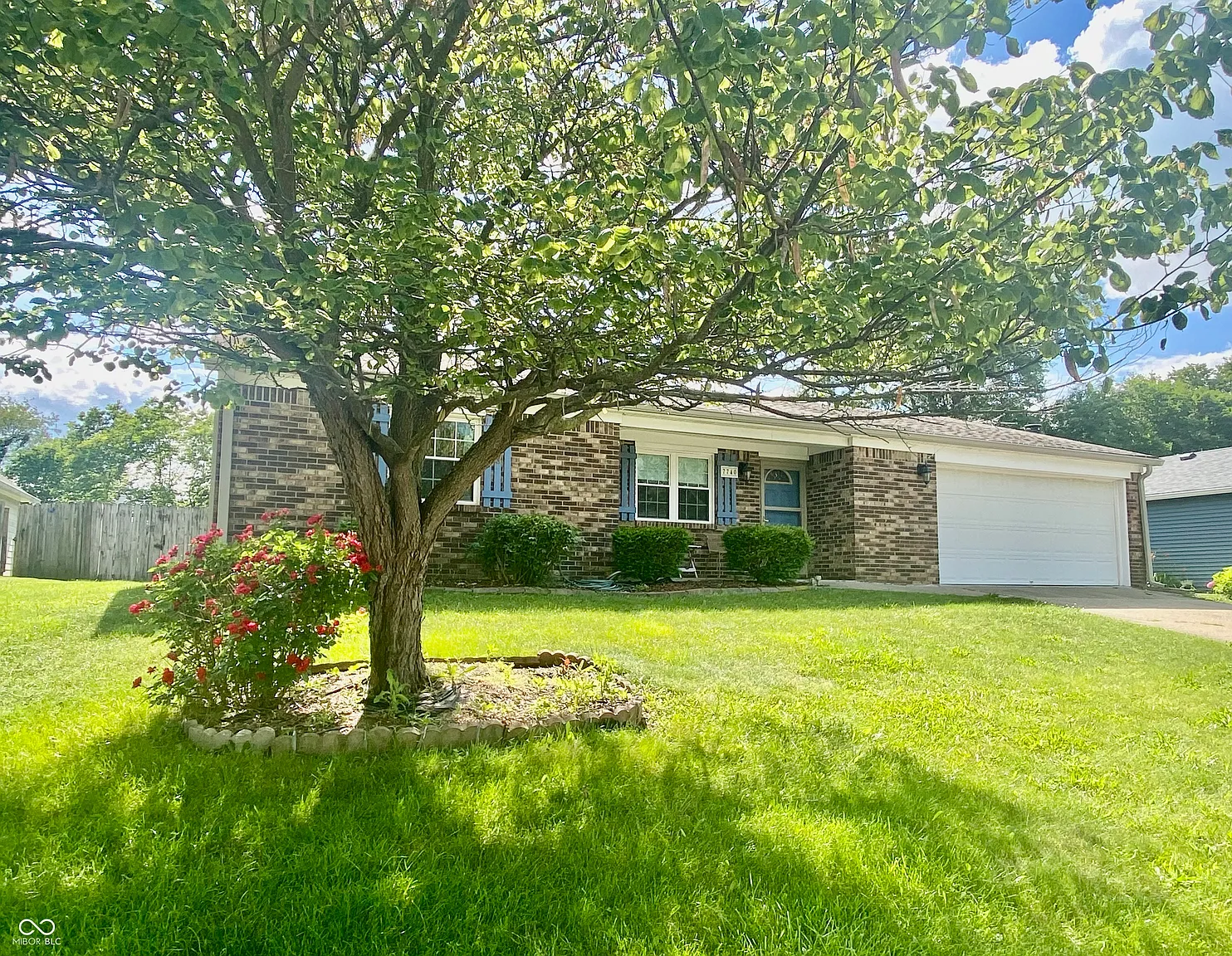 7740 Inverness Dr photo 1