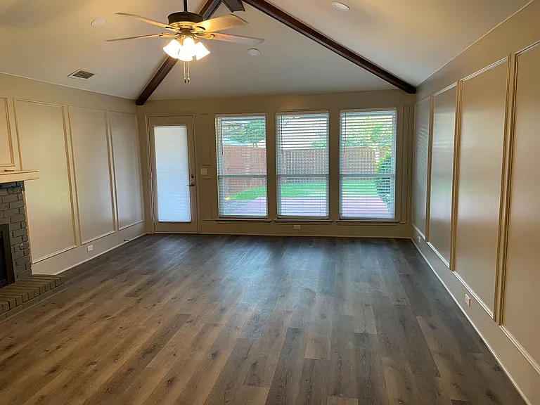 807 Rush Creek Dr — Photo 9