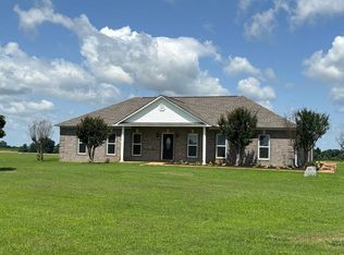 1463 Burr Hight Rd, Bells, TN 38006