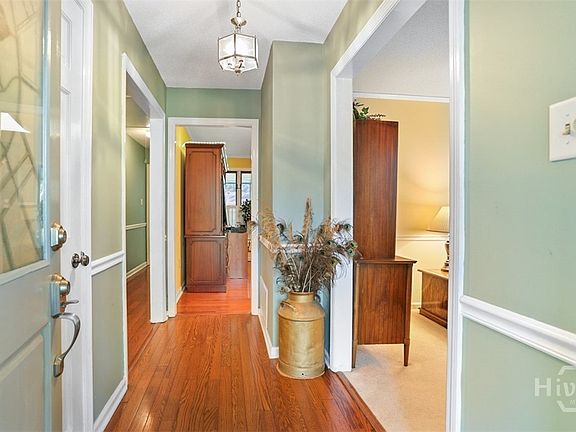 4th image of 108 Talbot Road