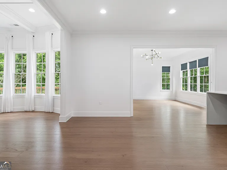 2045 Kent Ct — Photo 39