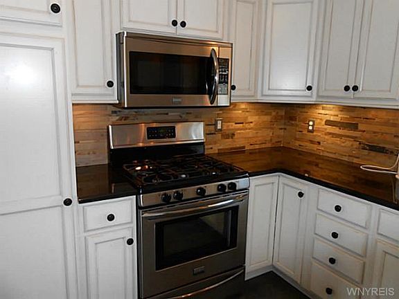 2nd image of 307 Smallwood Dr