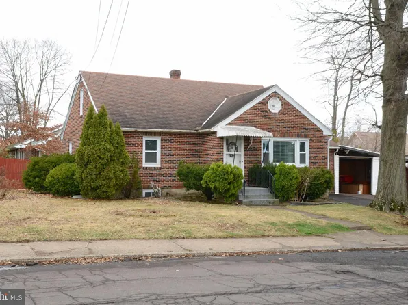 229 N 4th St, Souderton, PA 18964