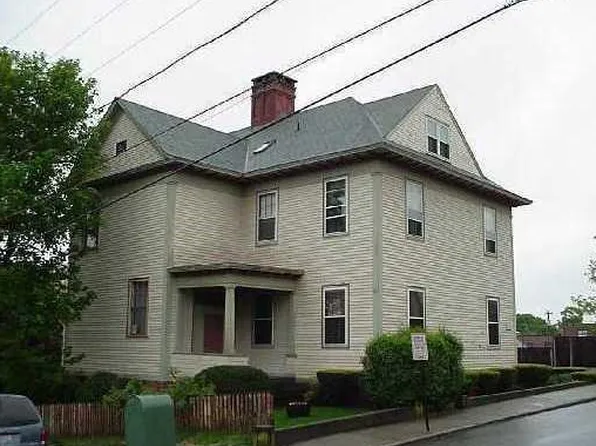 100 Marlborough St APT 1B, East Greenwich, RI 02818