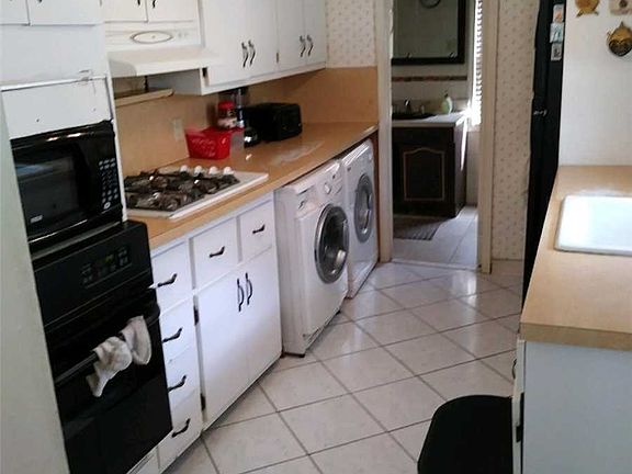 2nd image of 606 W Olive St