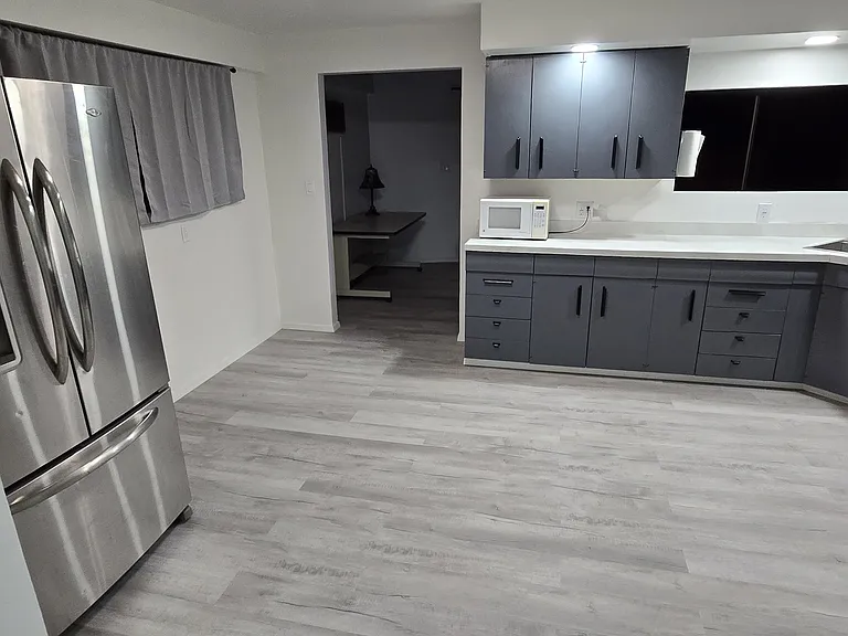Anita Ave — Photo 10
