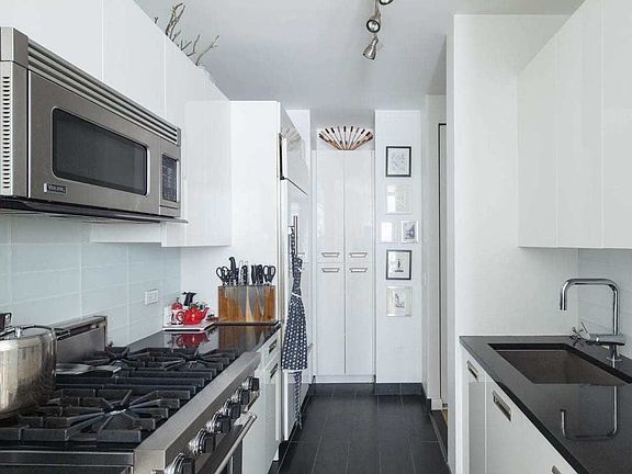 3rd image of 4630 Center Blvd APT 603