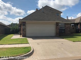 1308 SW 25th St, Moore, OK 73170