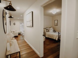 1079 W Mountain Rd, Queensbury, NY 12804