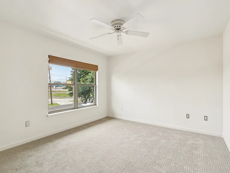Dot Commons Apartments — Photo 13