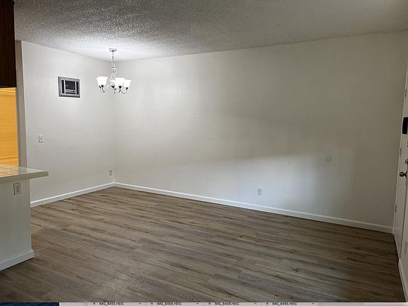 3rd image of 4454-6 Cherokee Ave