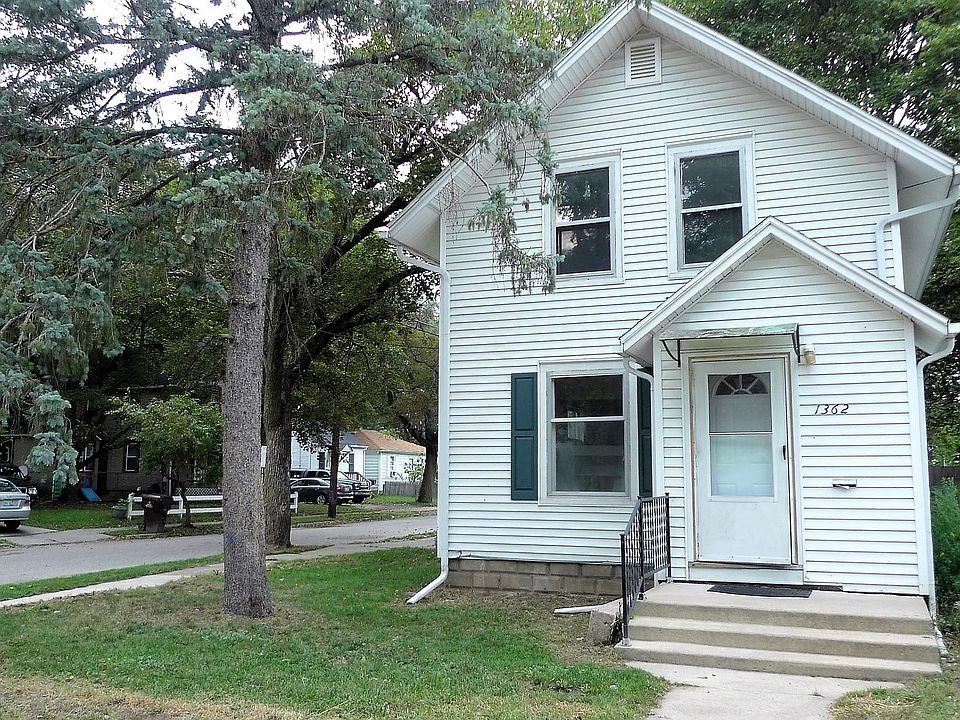 1st image of 1362 Roosevelt Ave