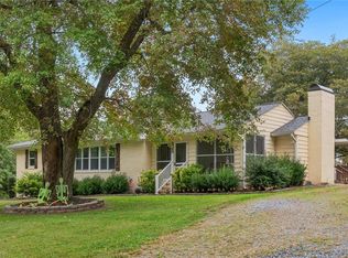 829 State Highway 62 E, Pleasant Garden, NC 27313
