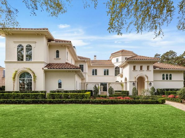 4 Grand Manor Ct, Sugar Land, TX 77479