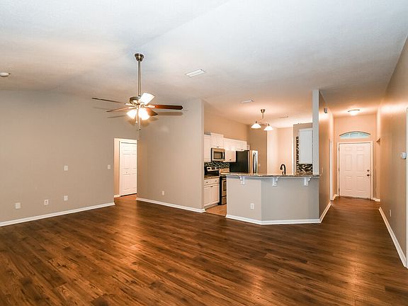 4th image of 3701 Woodbriar Dr