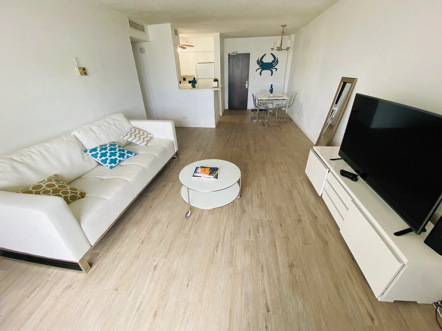 1 bed, 750 sqft, $3,200 — Photo 4