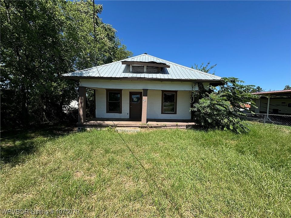 1st image of 403 Linda Ln